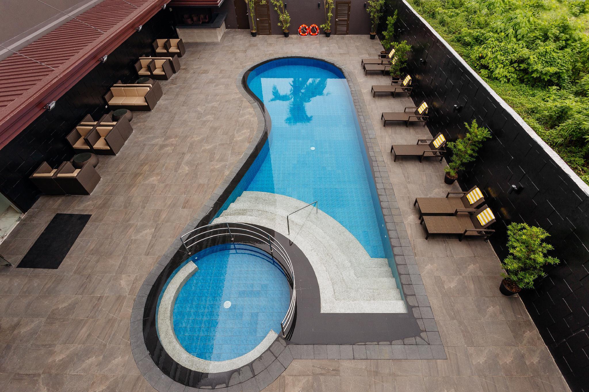 Summit Hotel Tacloban Eksteriør billede