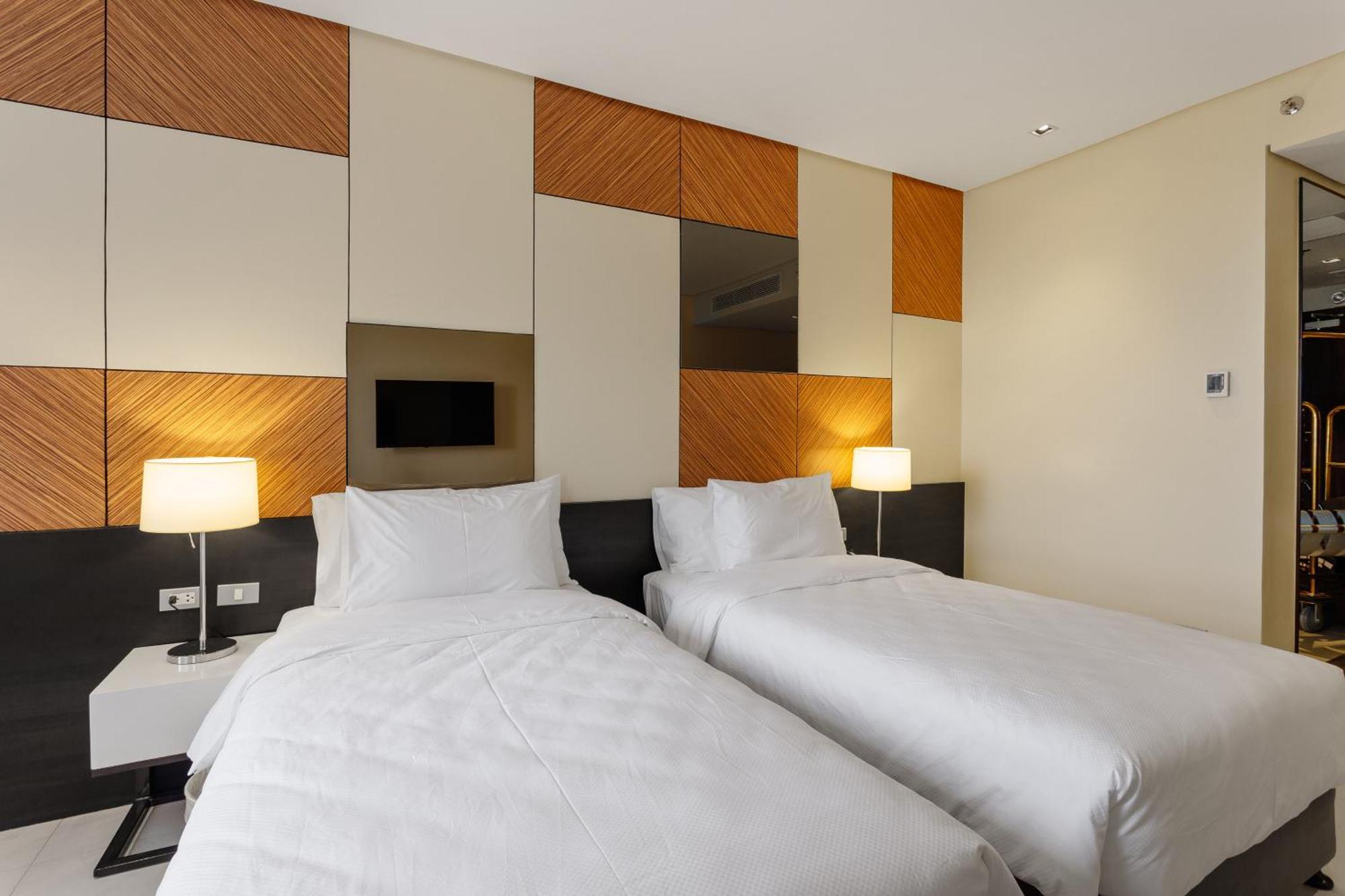 Summit Hotel Tacloban Eksteriør billede