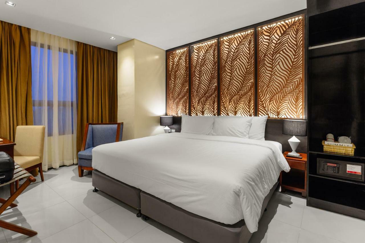 Summit Hotel Tacloban Eksteriør billede