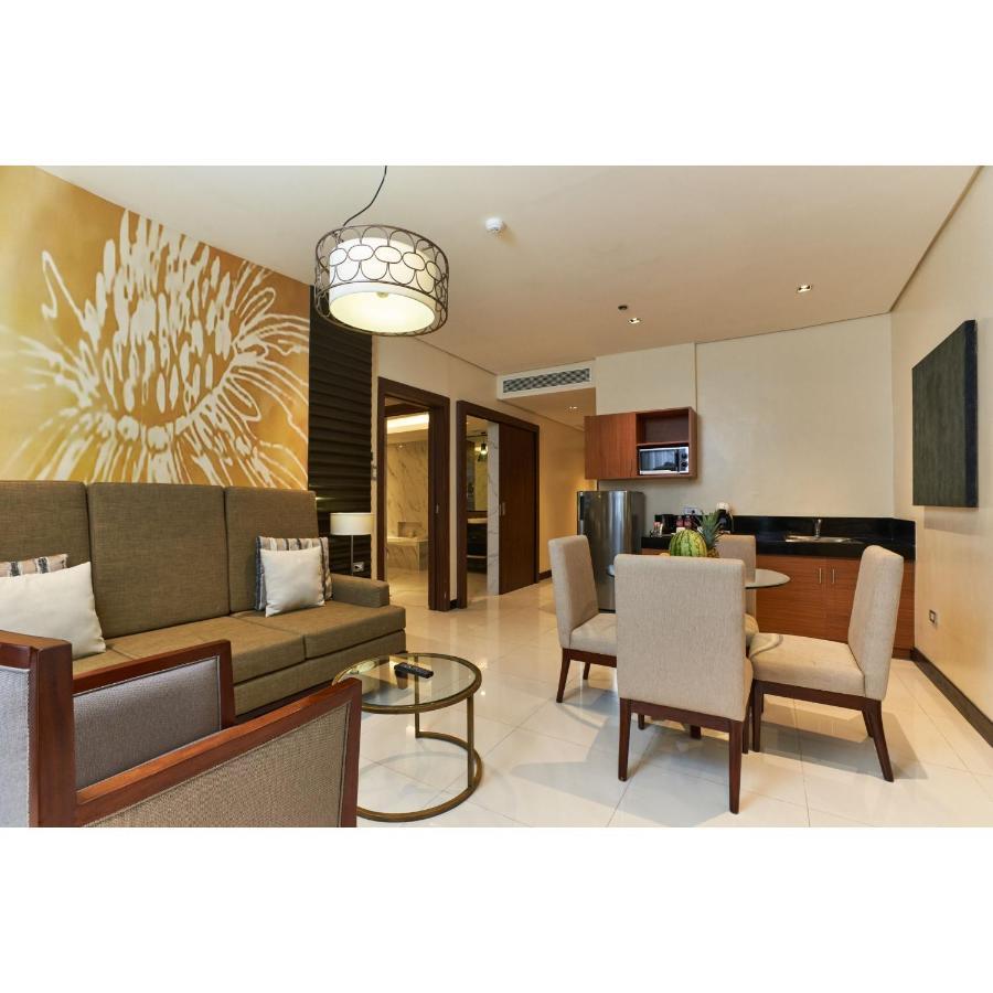 Summit Hotel Tacloban Eksteriør billede