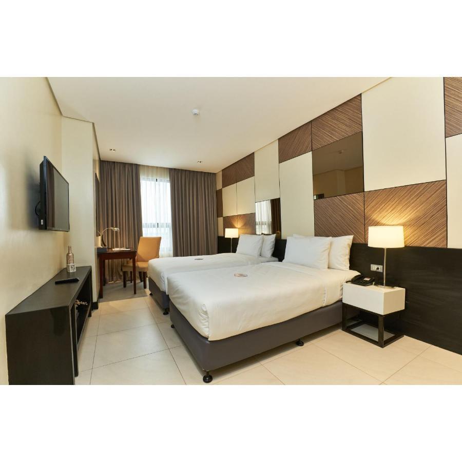 Summit Hotel Tacloban Eksteriør billede
