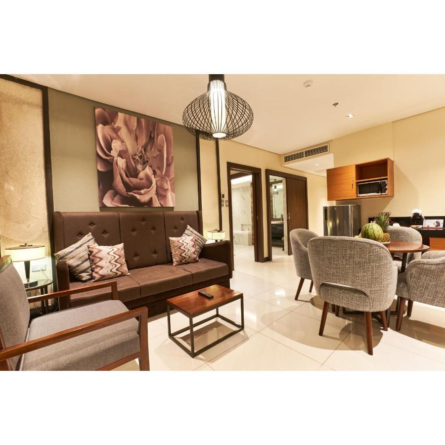 Summit Hotel Tacloban Eksteriør billede
