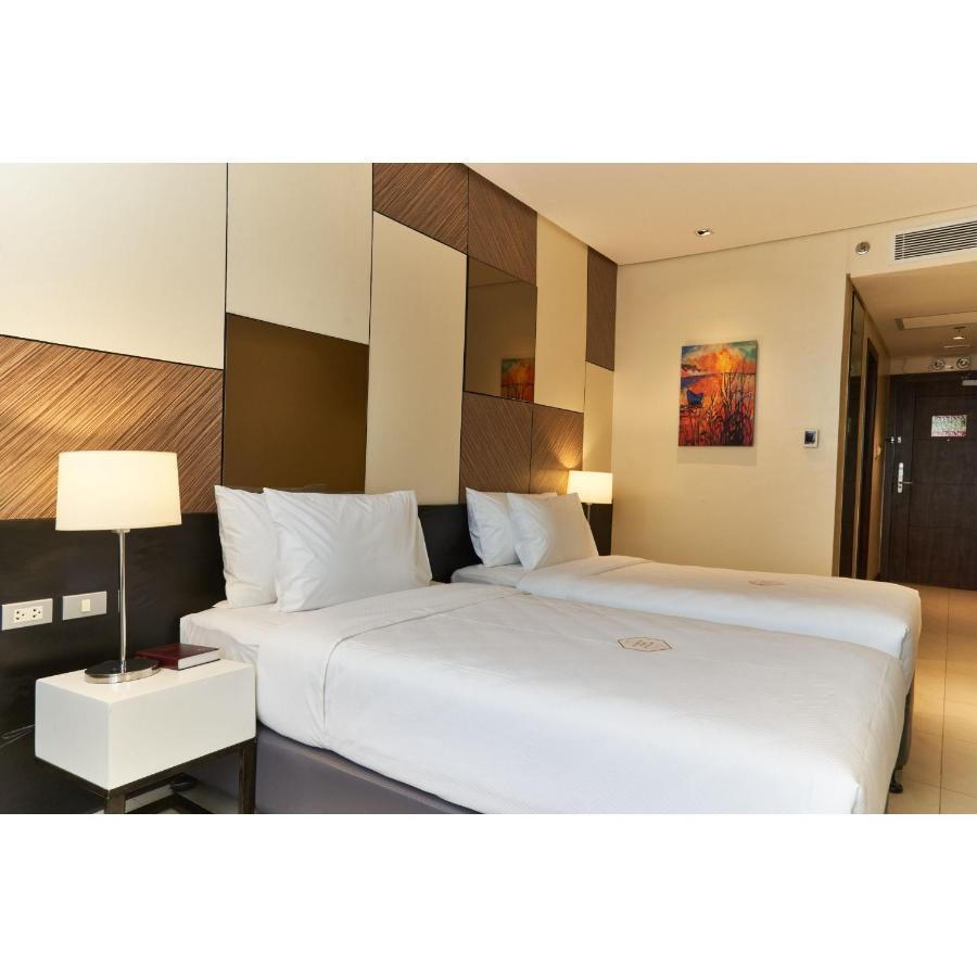 Summit Hotel Tacloban Eksteriør billede